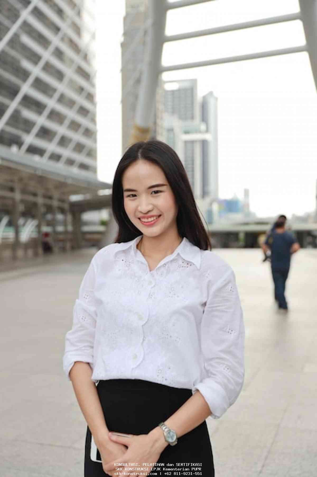 Panduan Lengkap Sertifikasi Profesional BNSP Multi-Sektor di Indonesia sertifikasi profesional